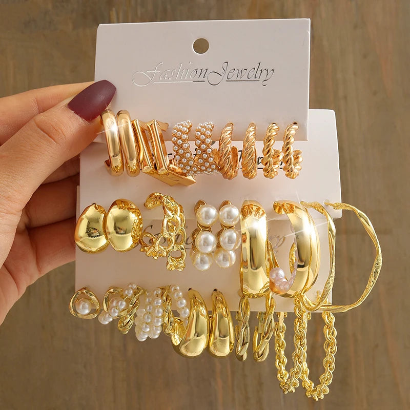Pearl Dangling Earring Mix