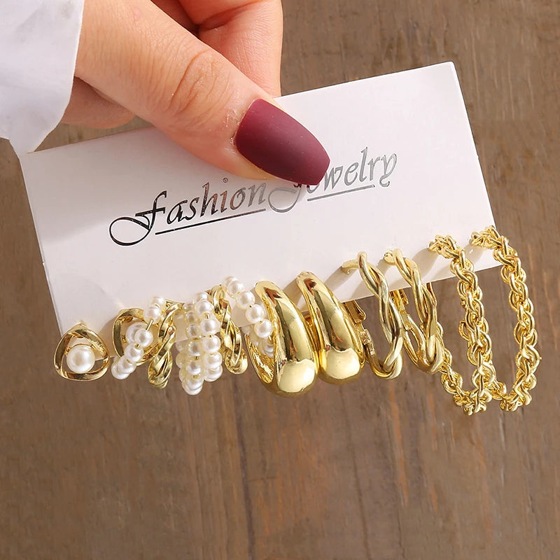 Pearl Dangling Earring Mix